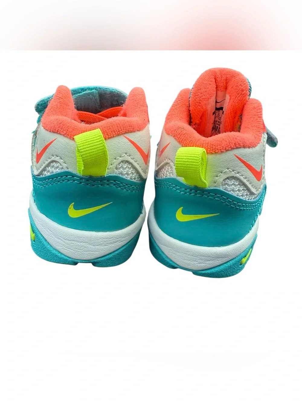 Nike’s TD Speed Turf Baby Deion Miami BV2525 101 4C